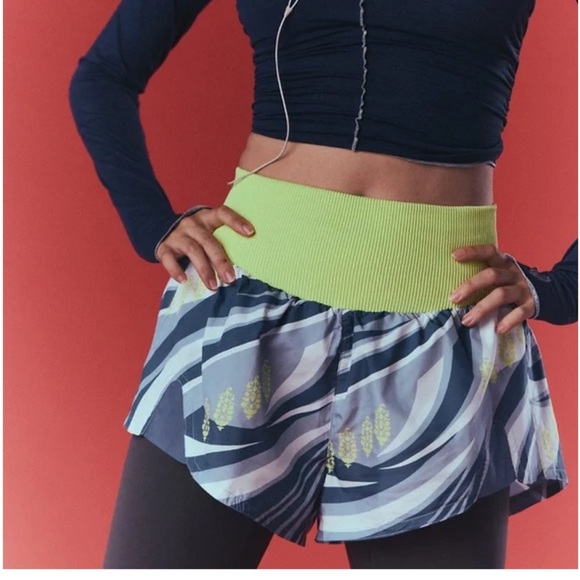 FP movement carpe denim printed shorts L - Picture 1 of 4